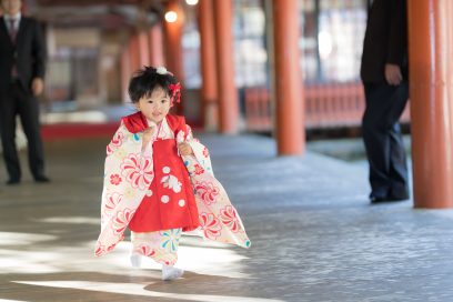 柞原八幡宮さんで七五三！やっぱり動いている時が一番生き生きとした表情してます！